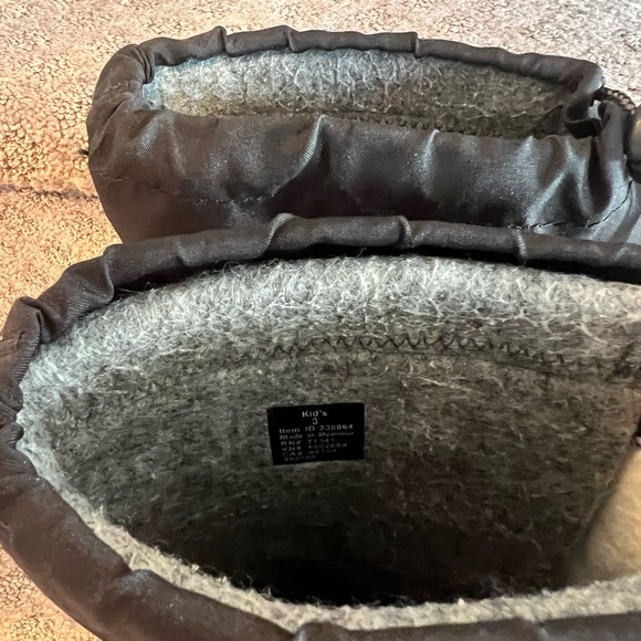 L.L.Bean Boots Youth 3 (blk,gry) - Picture 1 of 6